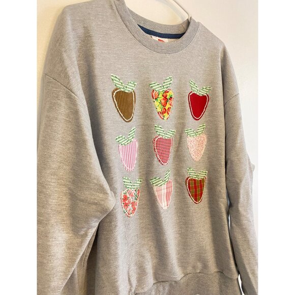 Hanes Explorer Gray Sweatshirt Size L With Hand-Embroidered Strawberry Design - Picture 2 of 6